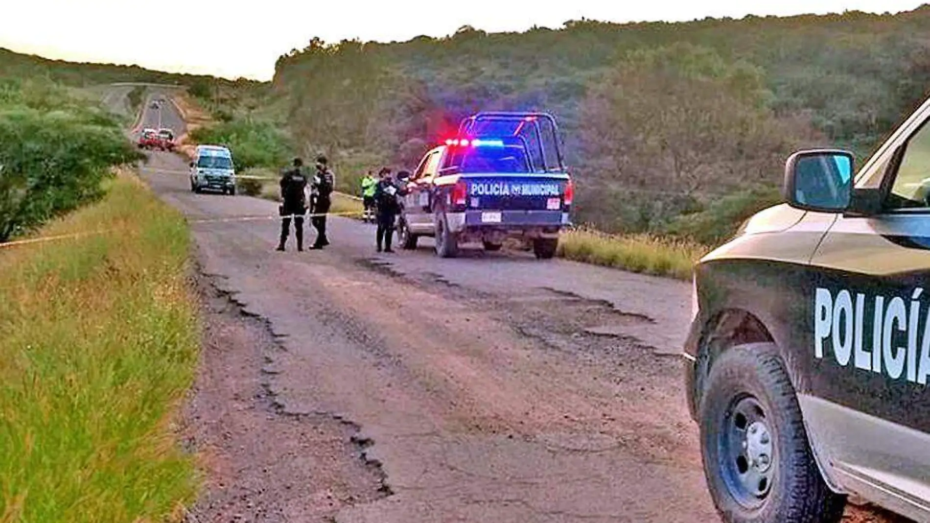 patrullas sobre la carretera